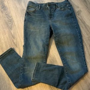 Old Navy Rockstar Mid-Rise - Size 6